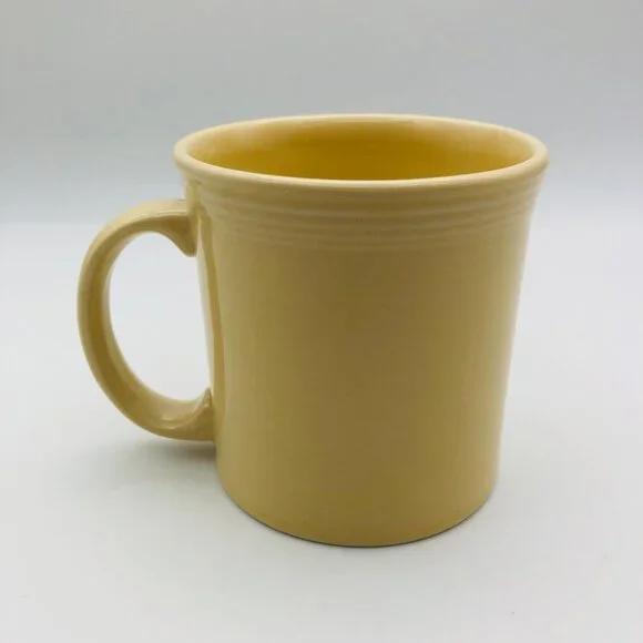 Fiesta Christmas Tree Mug 12 Oz Ivory Holiday Coffee Tea Cup Homer Laughlin - Picture 2 of 5